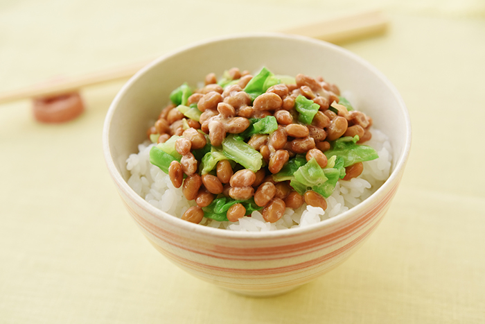 春キャベツの納豆ごはん